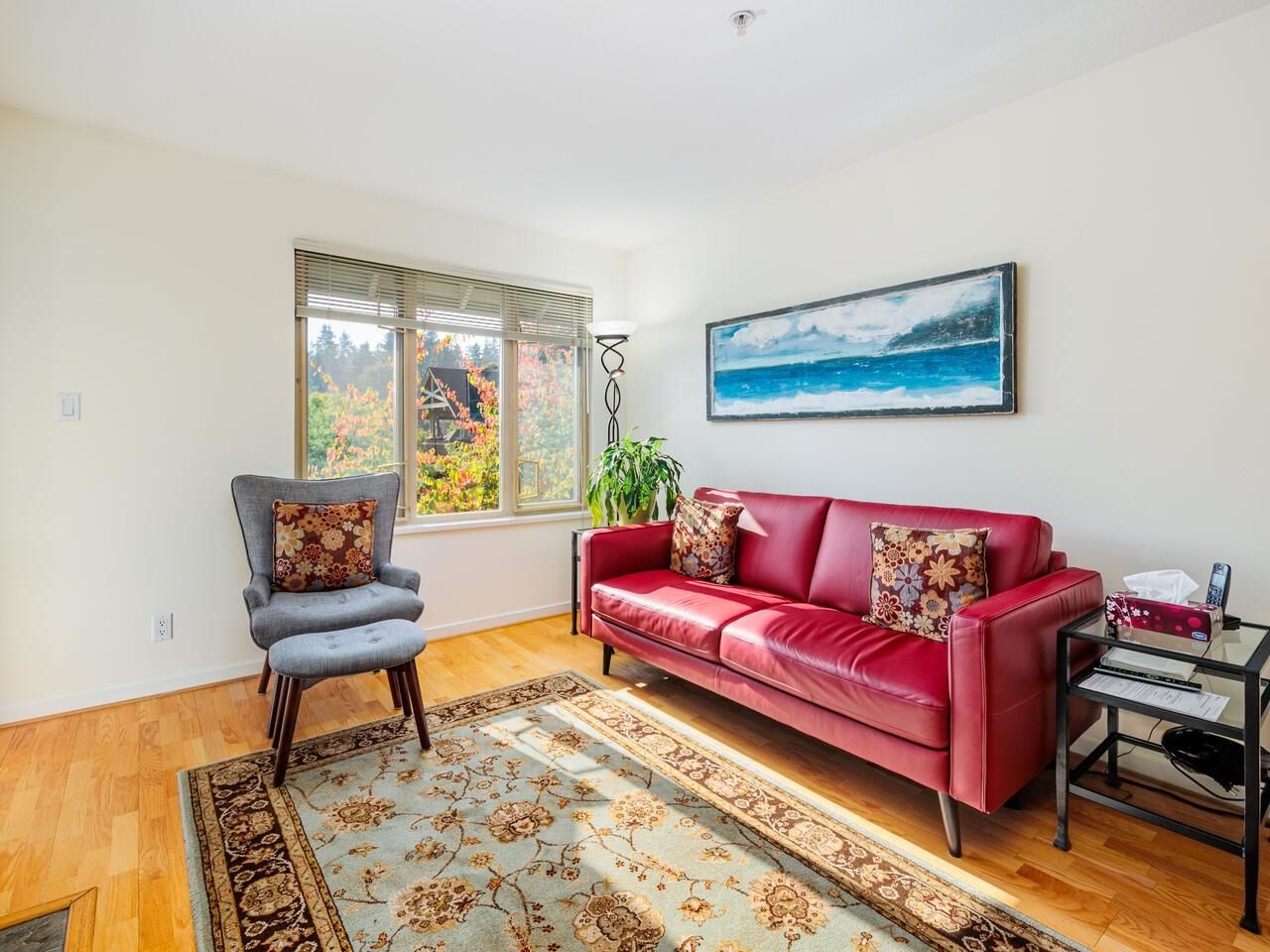 Listing Image 5