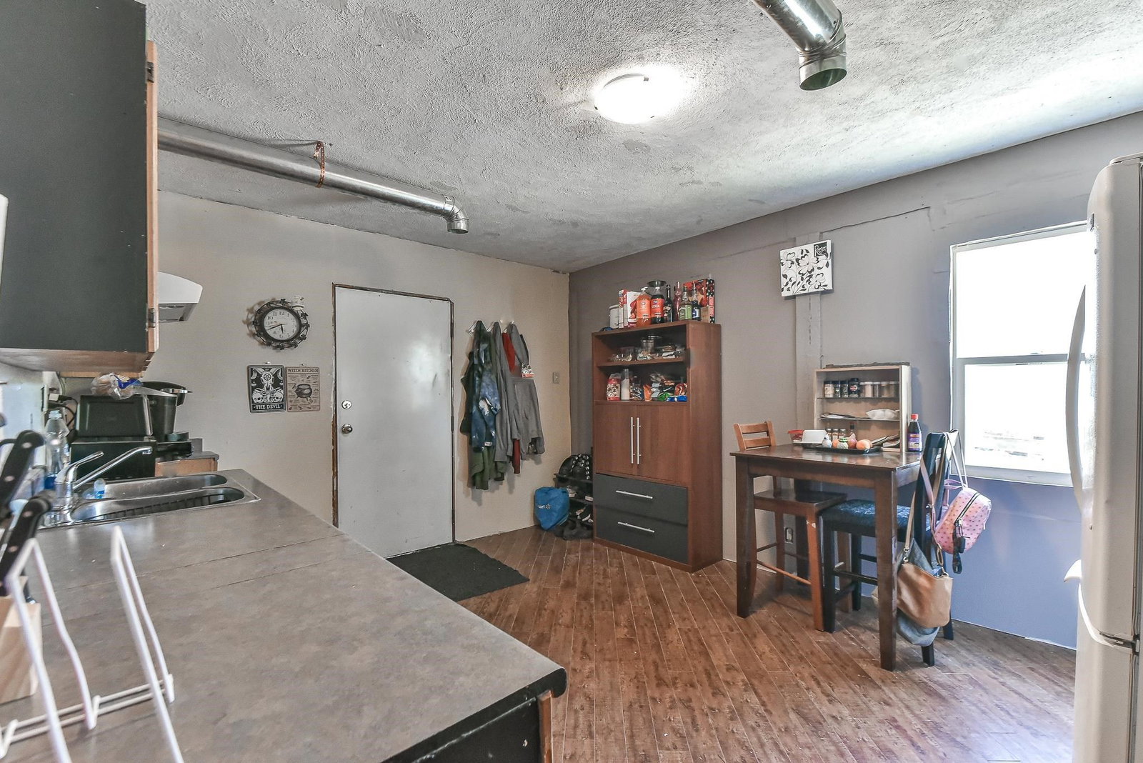 Listing Image 25