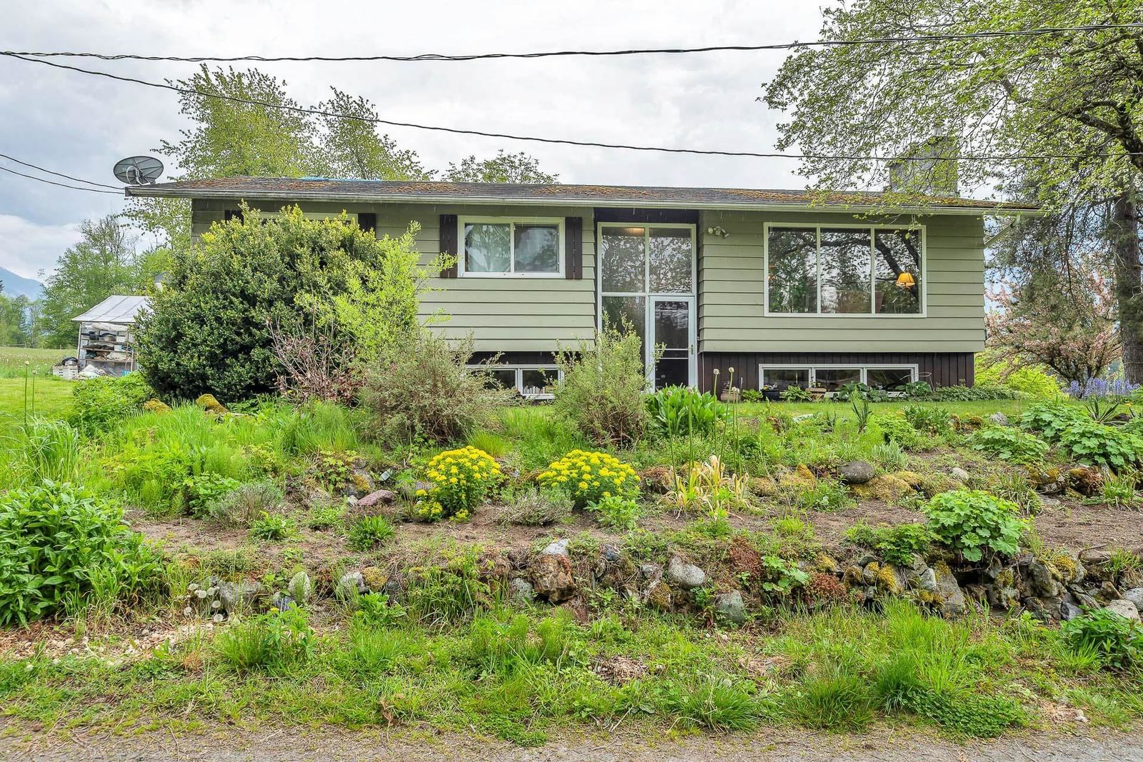 Listing Image 8