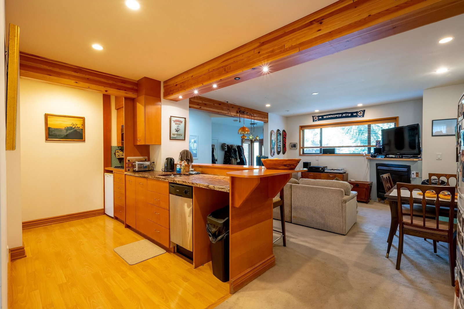 Listing Image 23