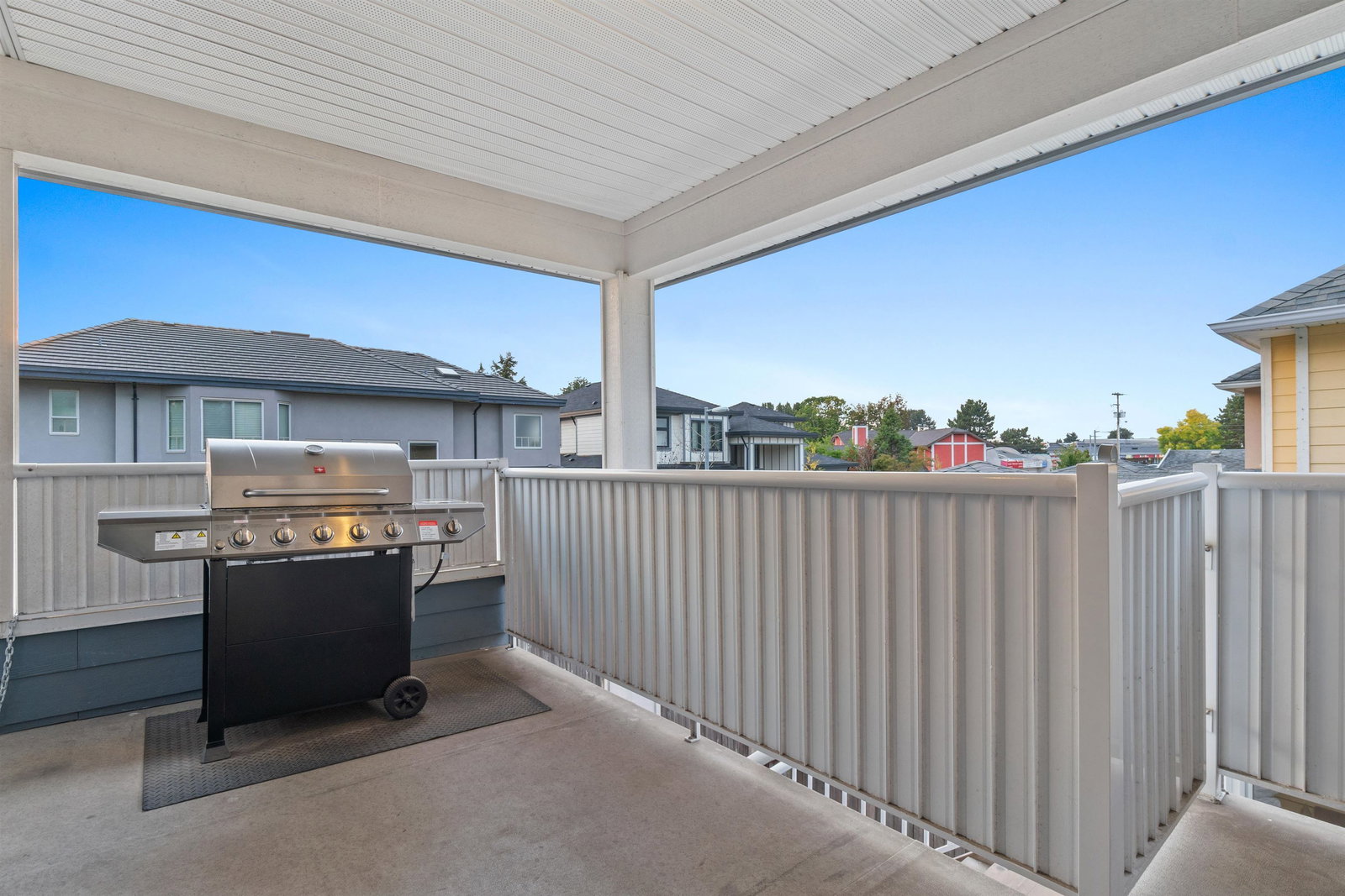 Listing Image 16