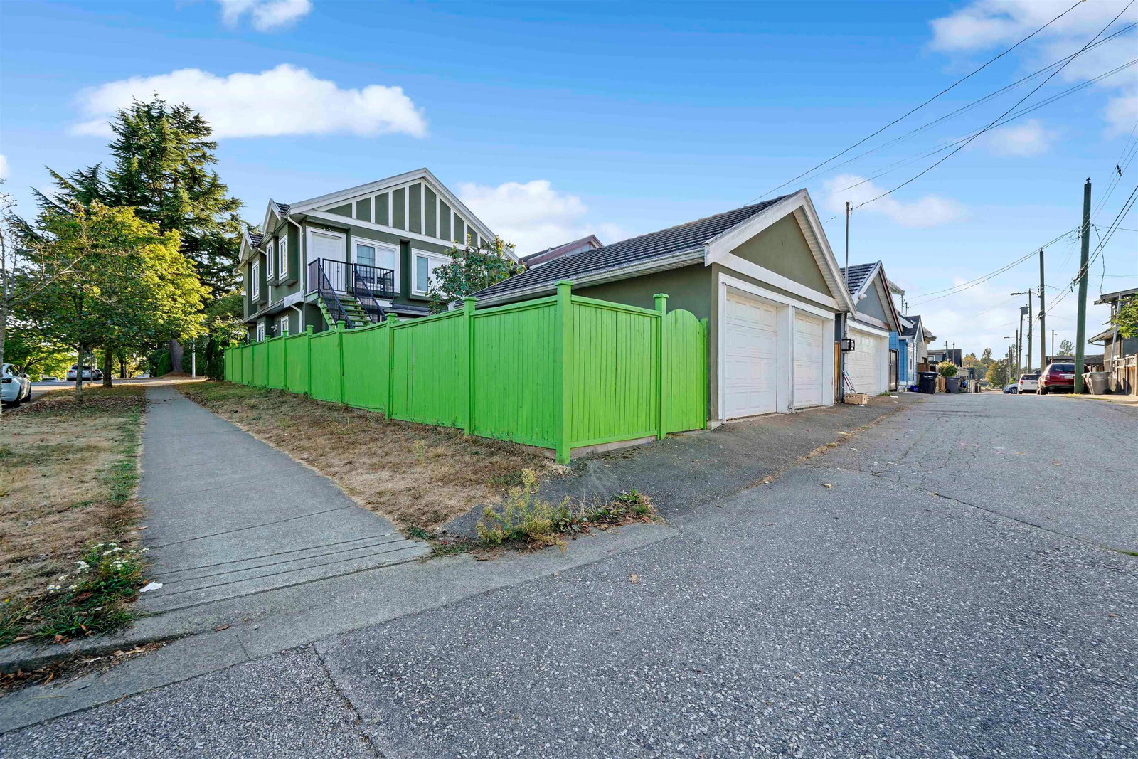 Listing Image 12