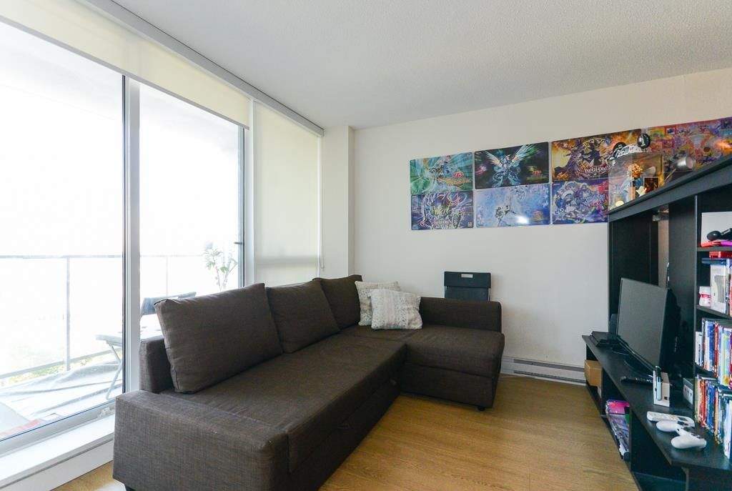 Listing Image 10