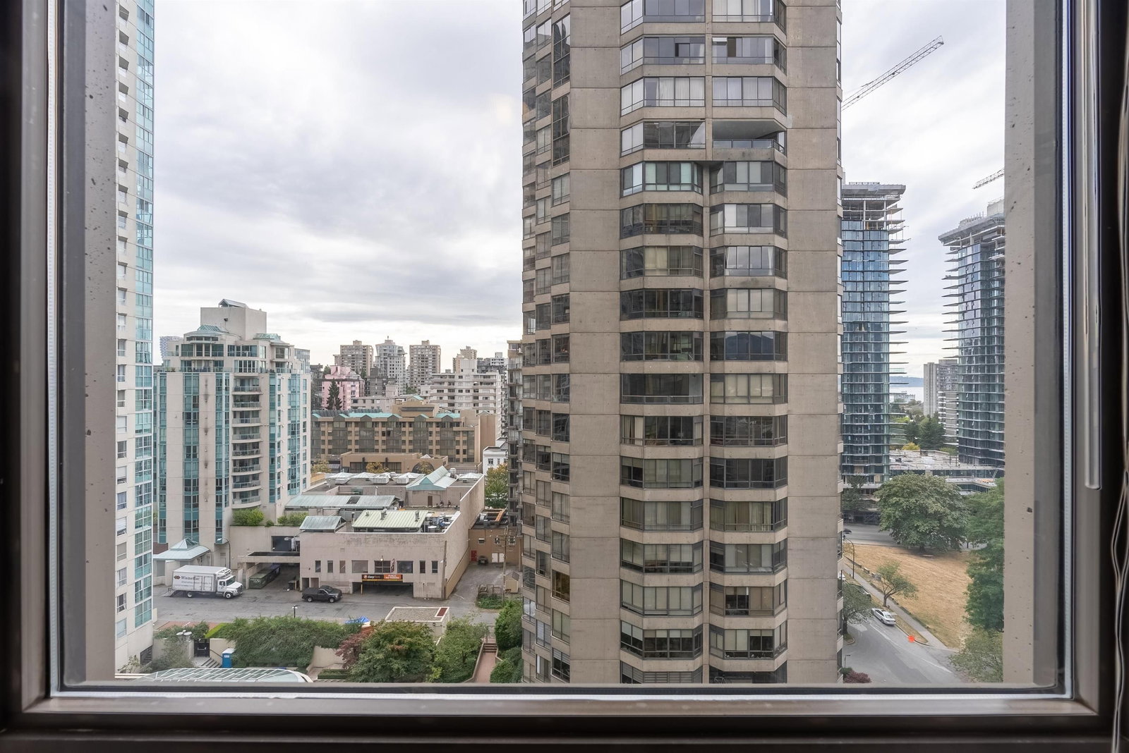 Listing Image 21