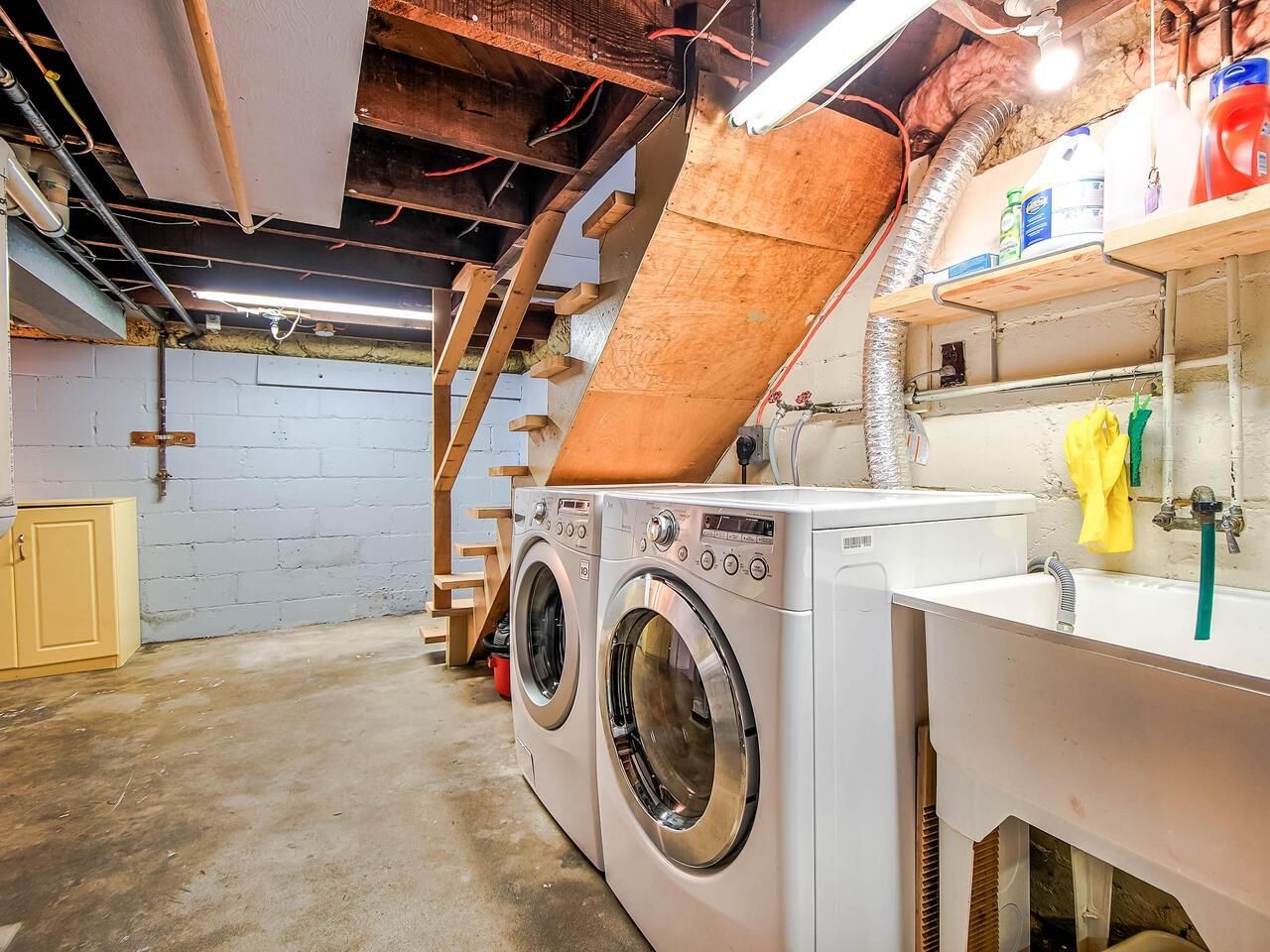 Listing Image 18