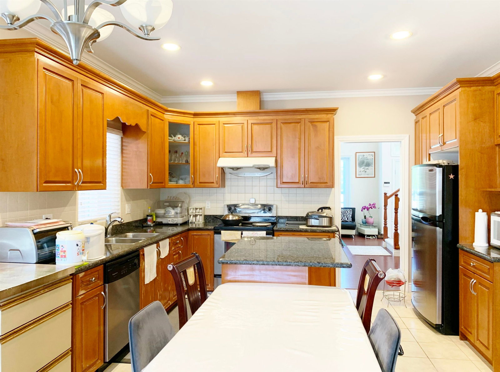 Listing Image 11