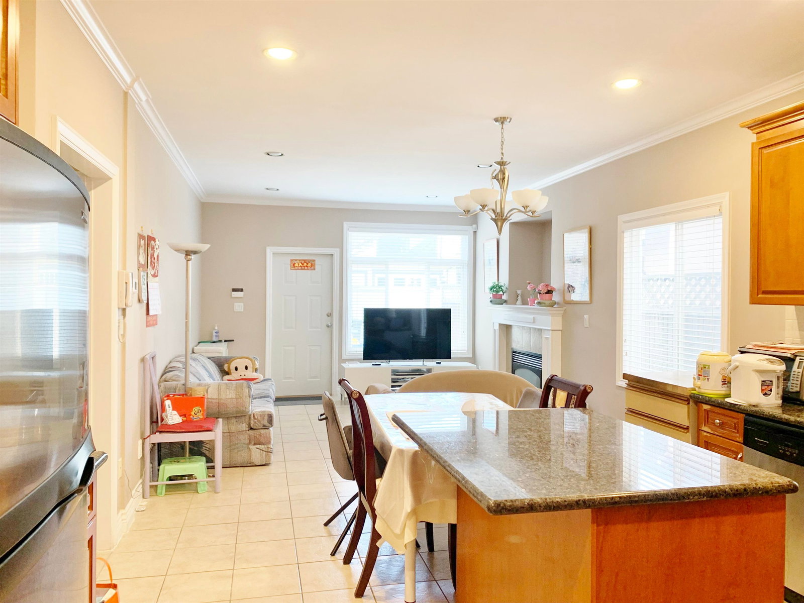 Listing Image 14