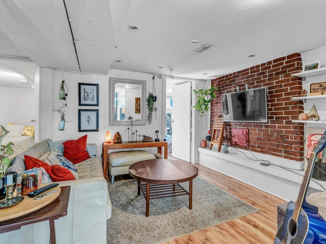 Listing Image 22