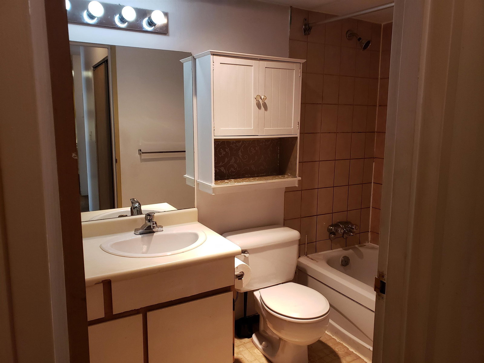 Listing Image 20