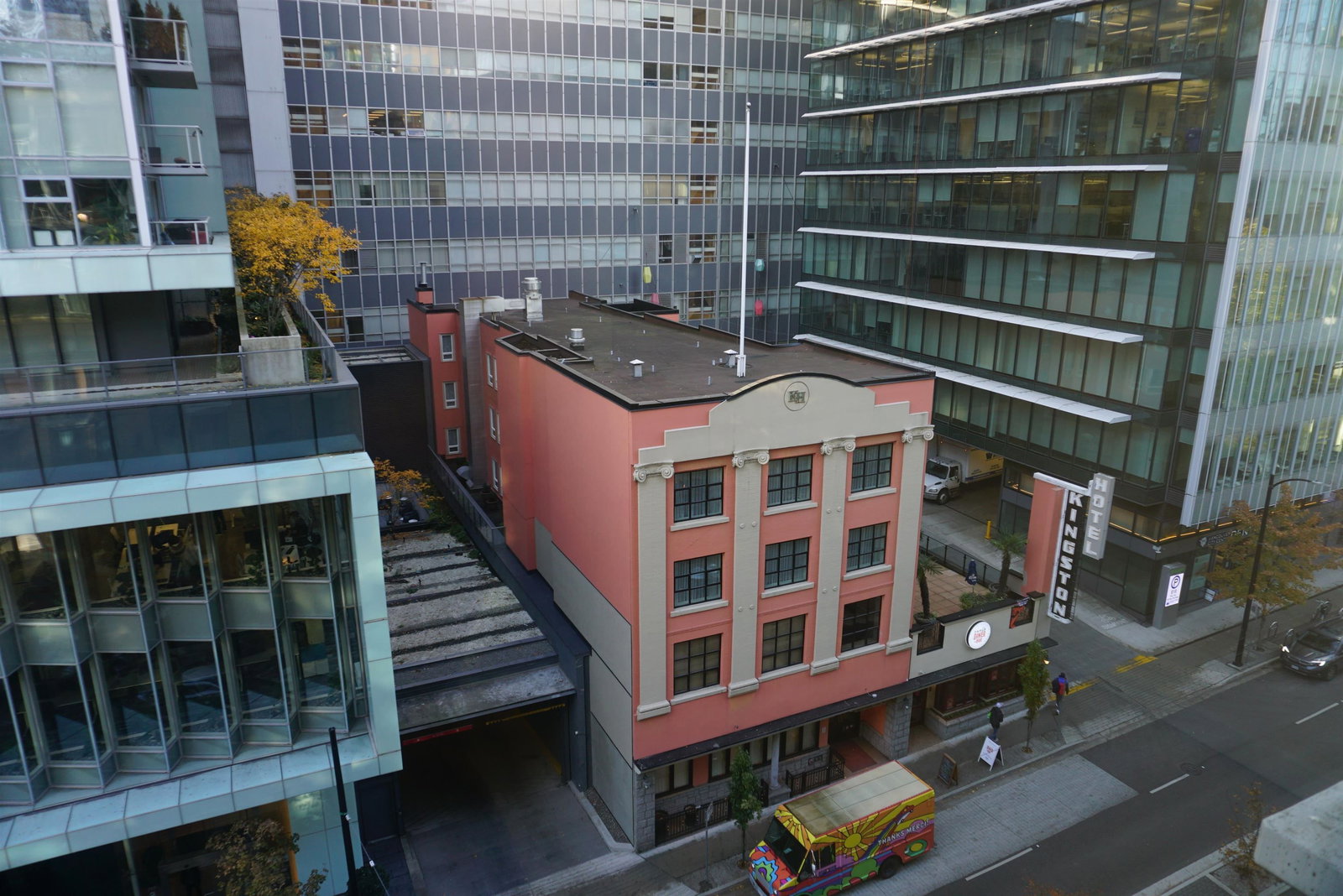 Listing Image 12