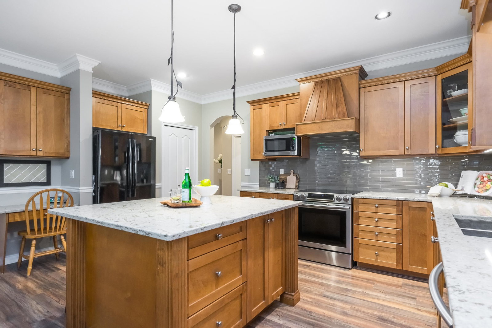 Listing Image 15