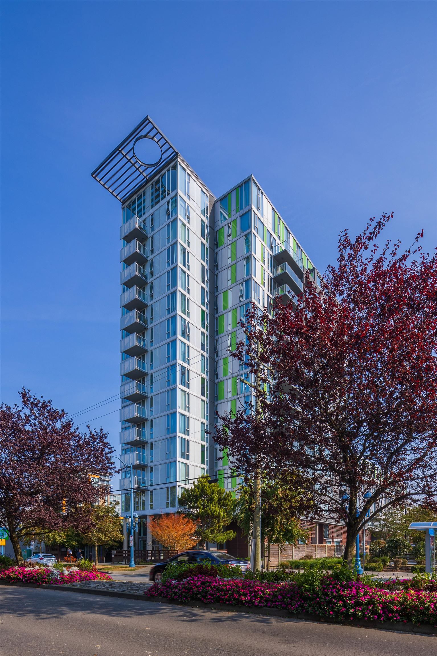 Listing Image 5