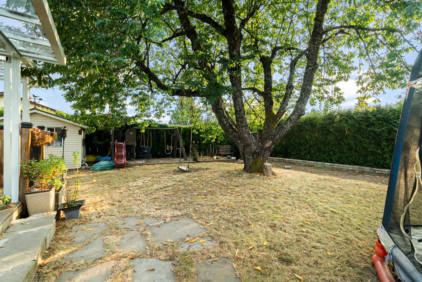Listing Image 32