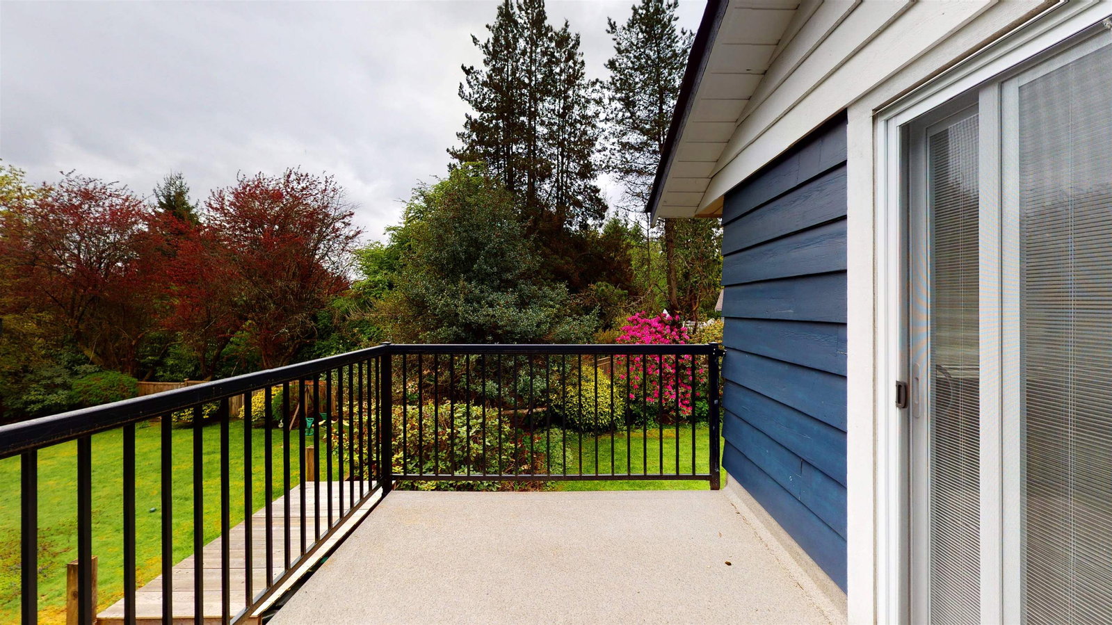 Listing Image 17