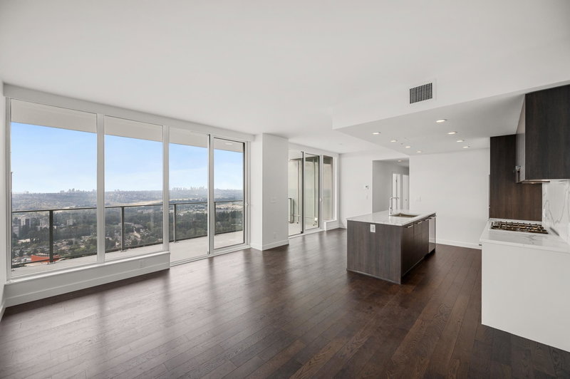 4601 - 567 Clarke Road, Coquitlam, V3J 0K7 | Image 2