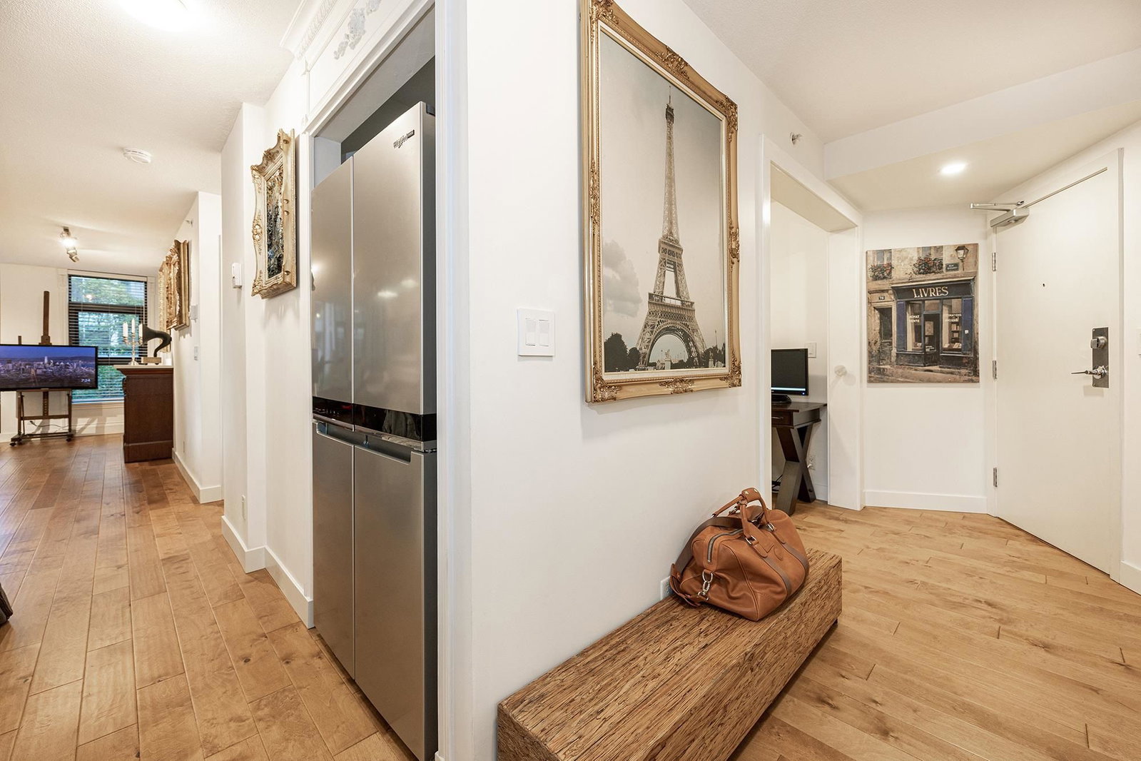 Listing Image 15