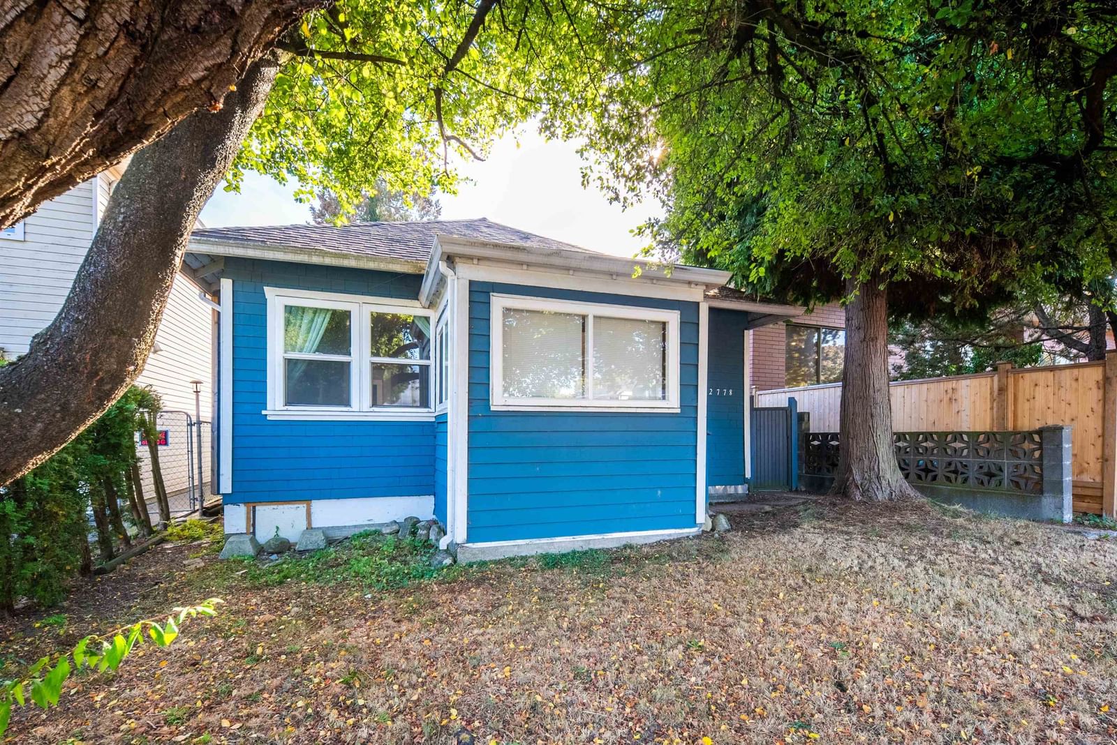 Listing Image 6