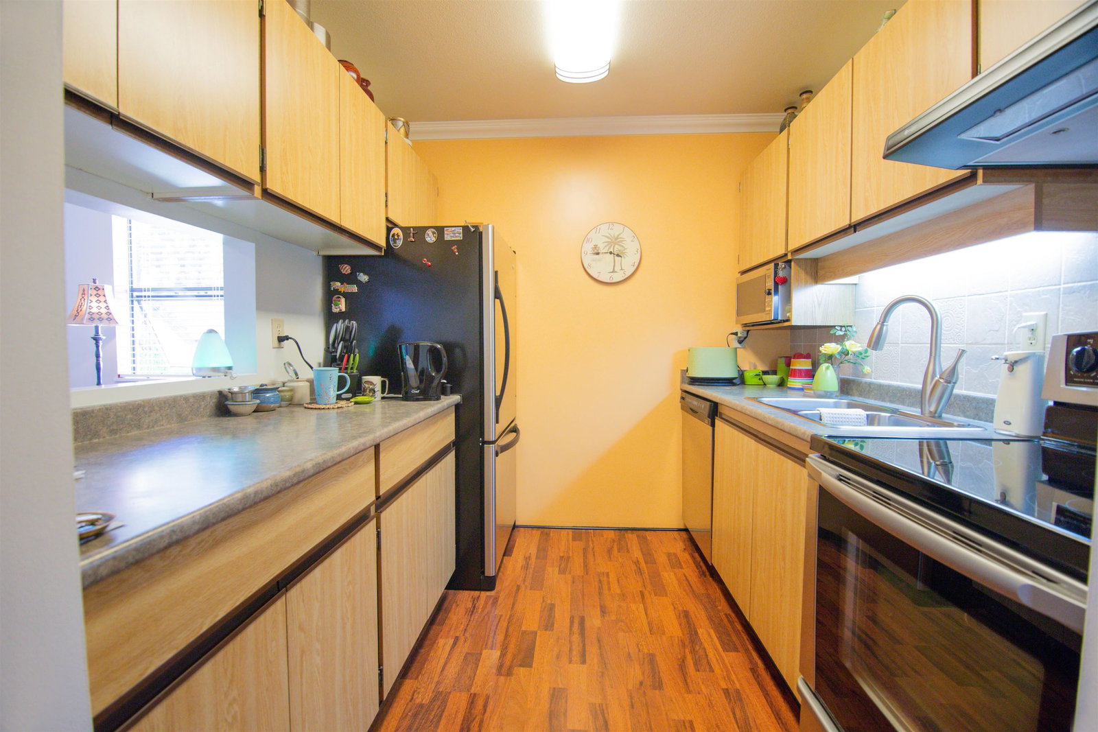 Listing Image 4