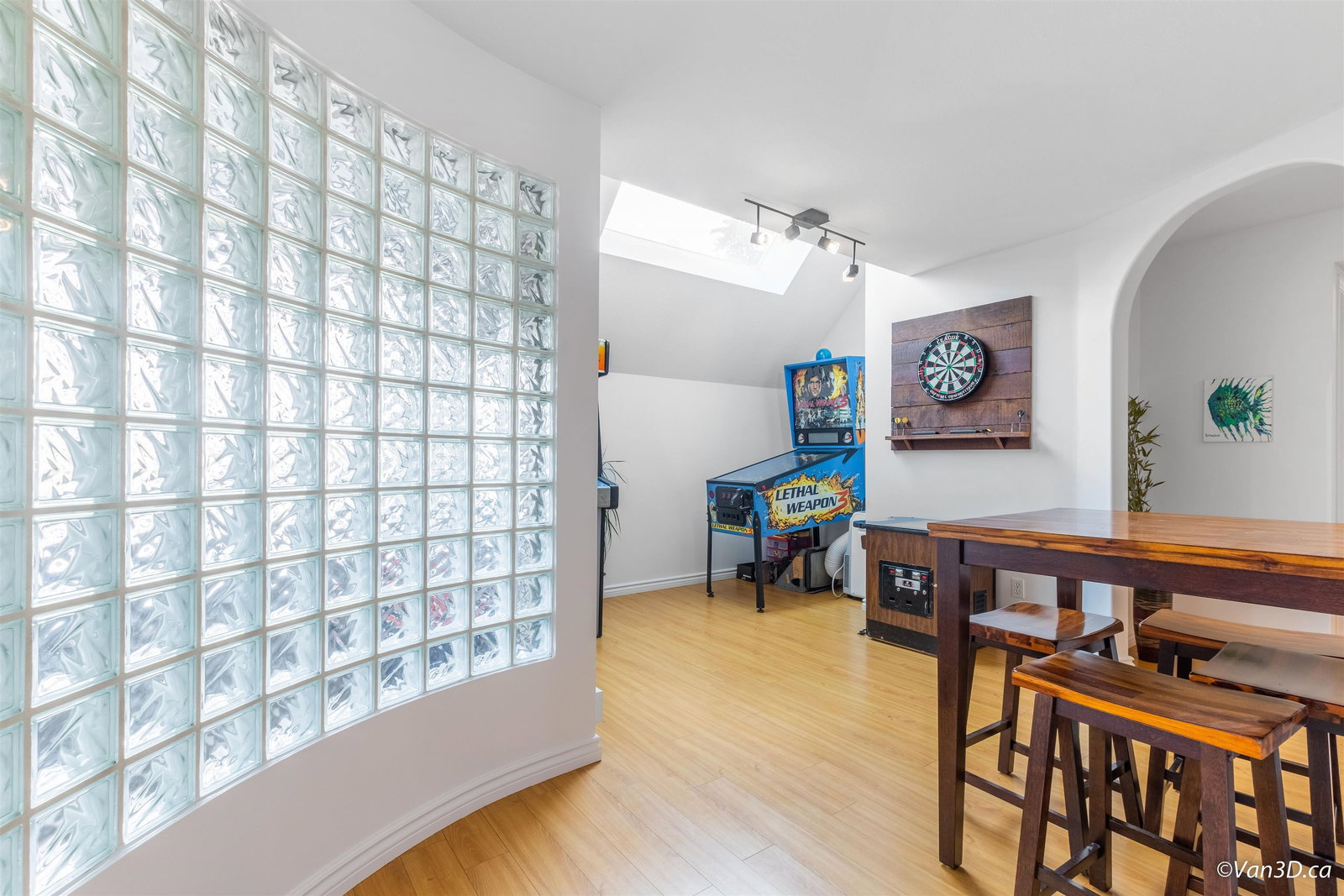 Listing Image 24