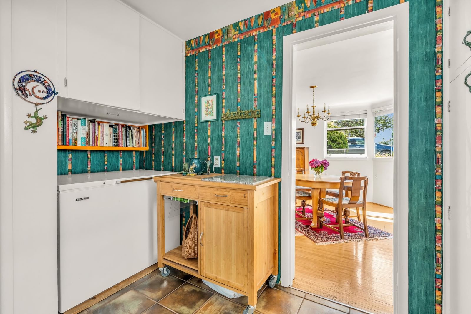 Listing Image 13