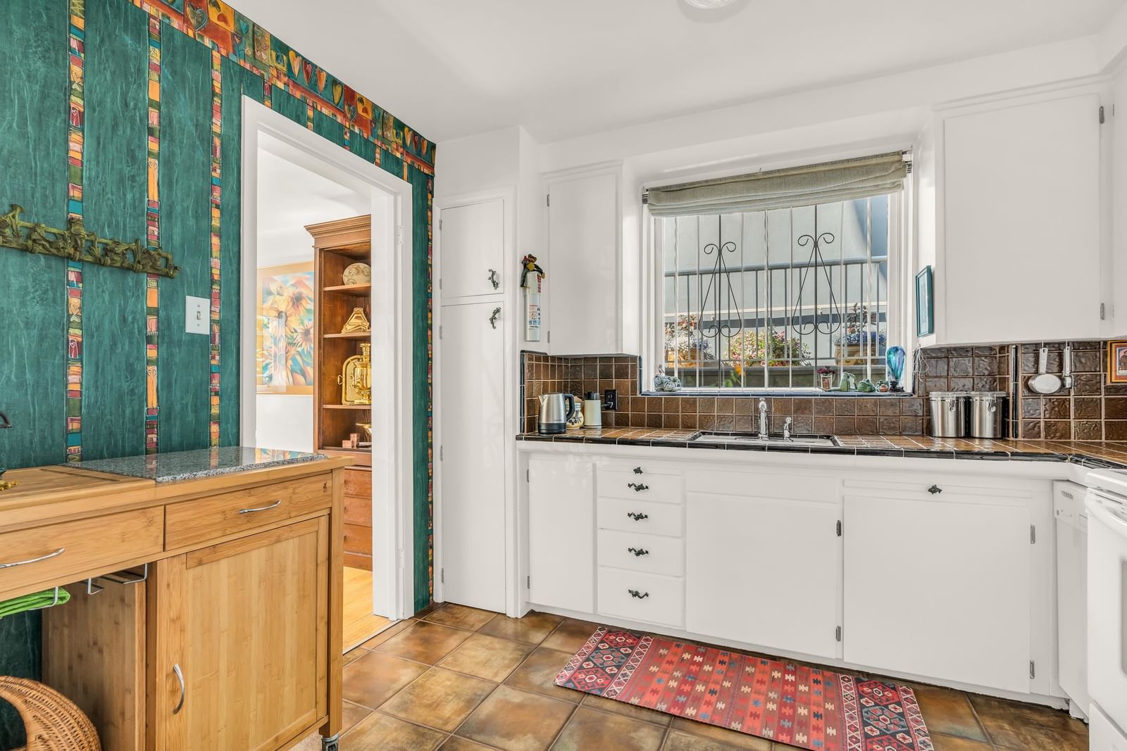 Listing Image 14
