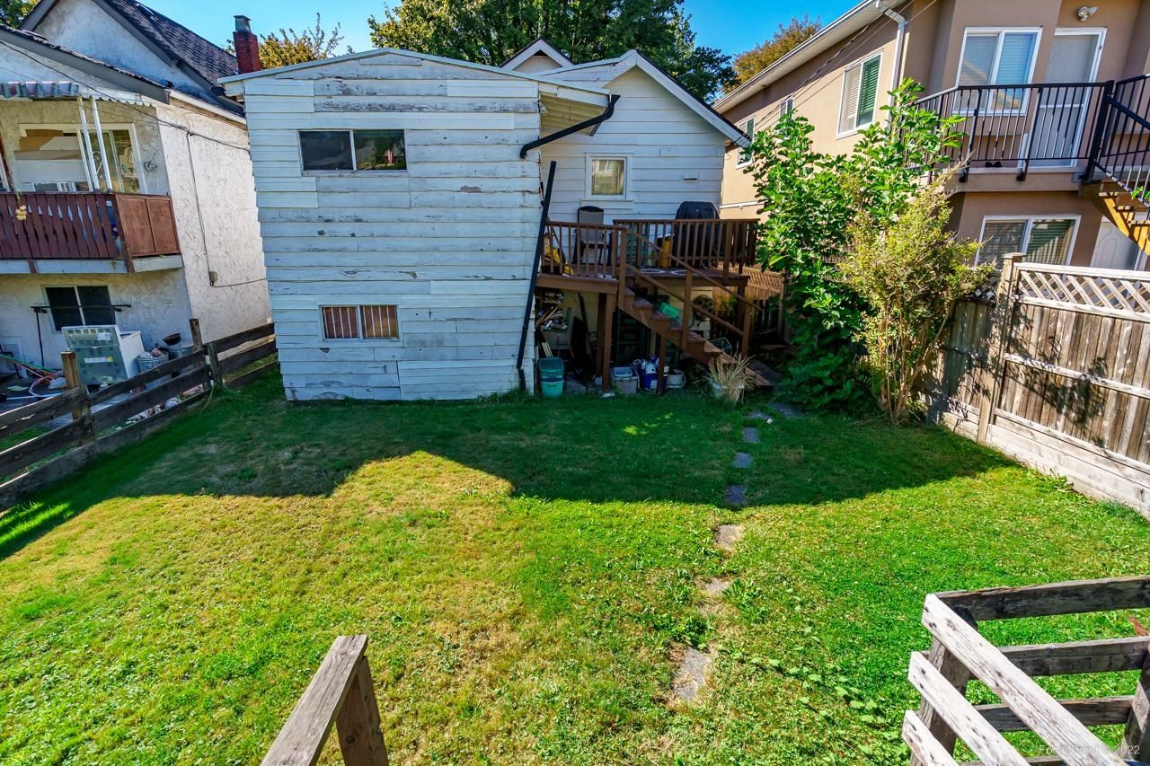 Listing Image 8