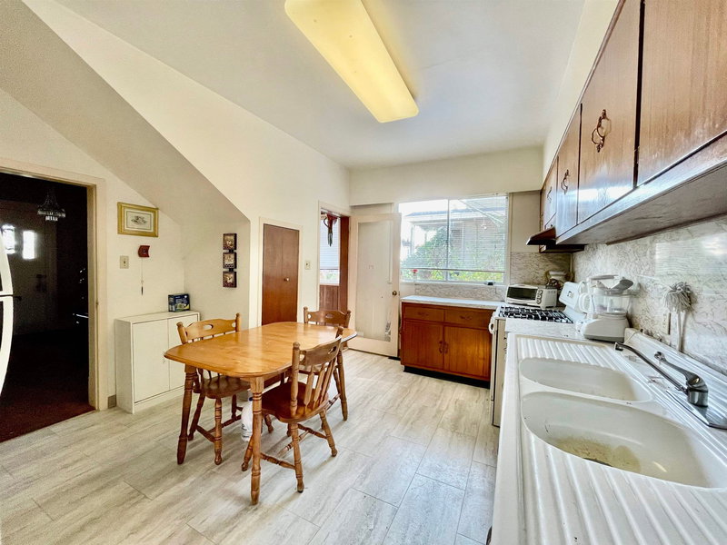 1311 Nanaimo Street, New Westminster, V3M 2G1 | Image 2