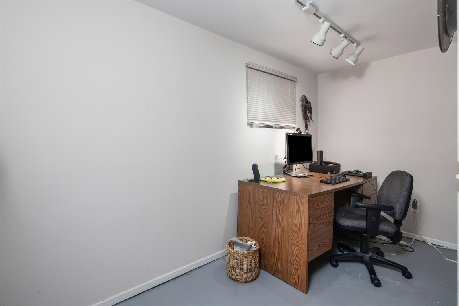 Listing Image 23