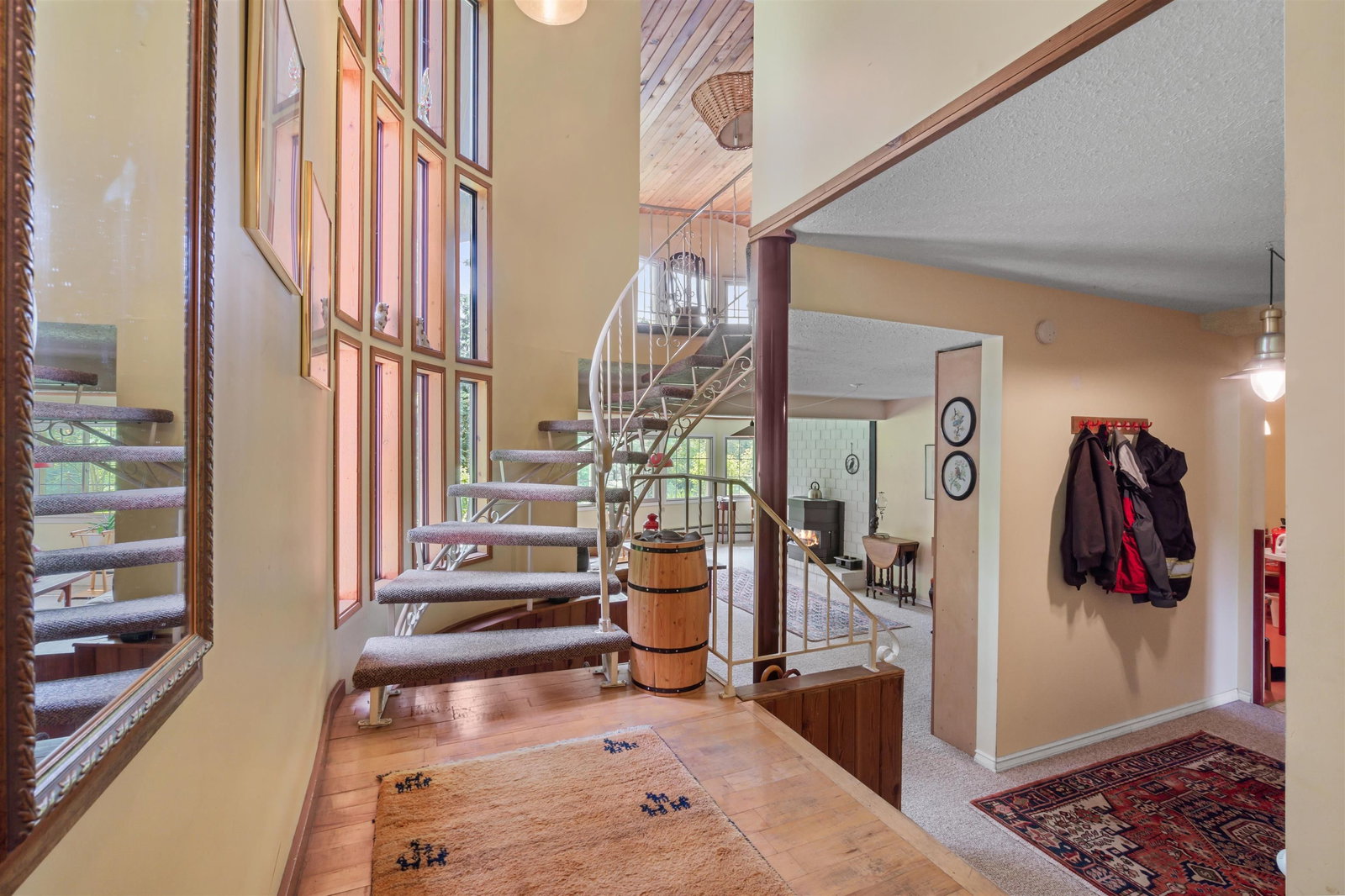 Listing Image 9