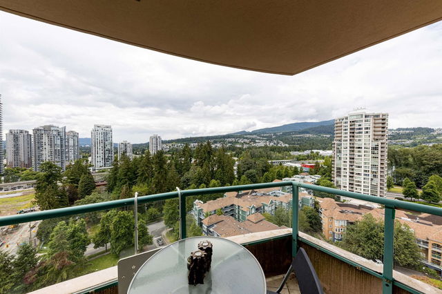 1702 - 3071 Glen Drive