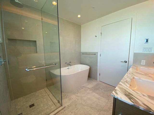1102 - 1501 Foster Street