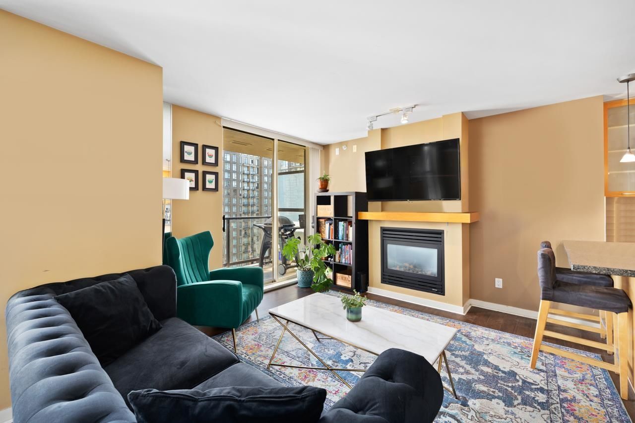 Listing Image 12