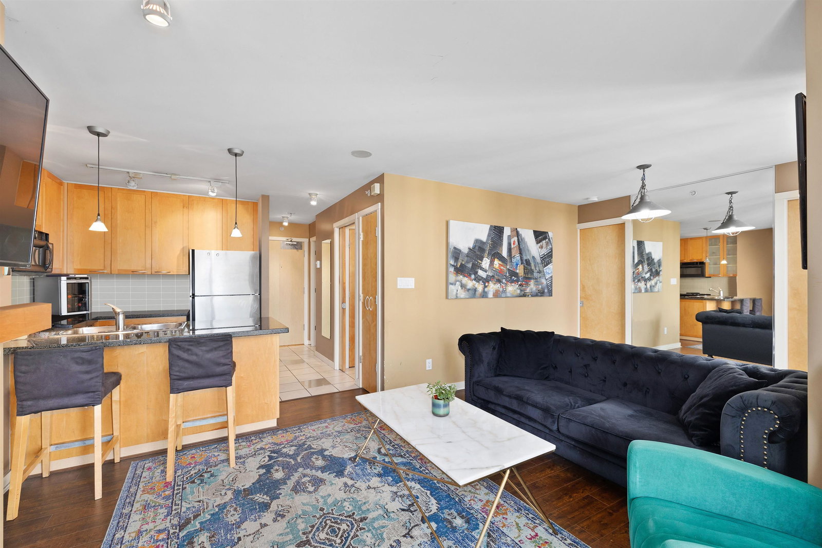 Listing Image 5