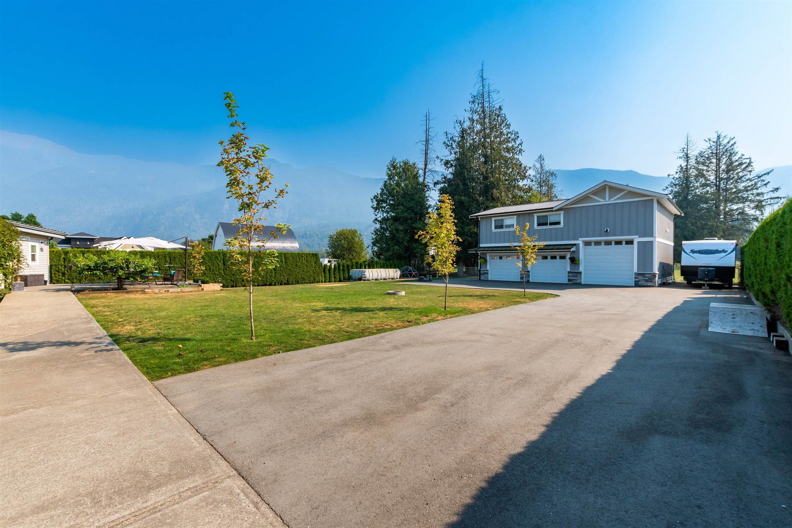 Listing Image 17