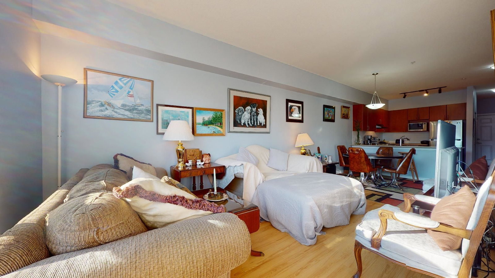Listing Image 9