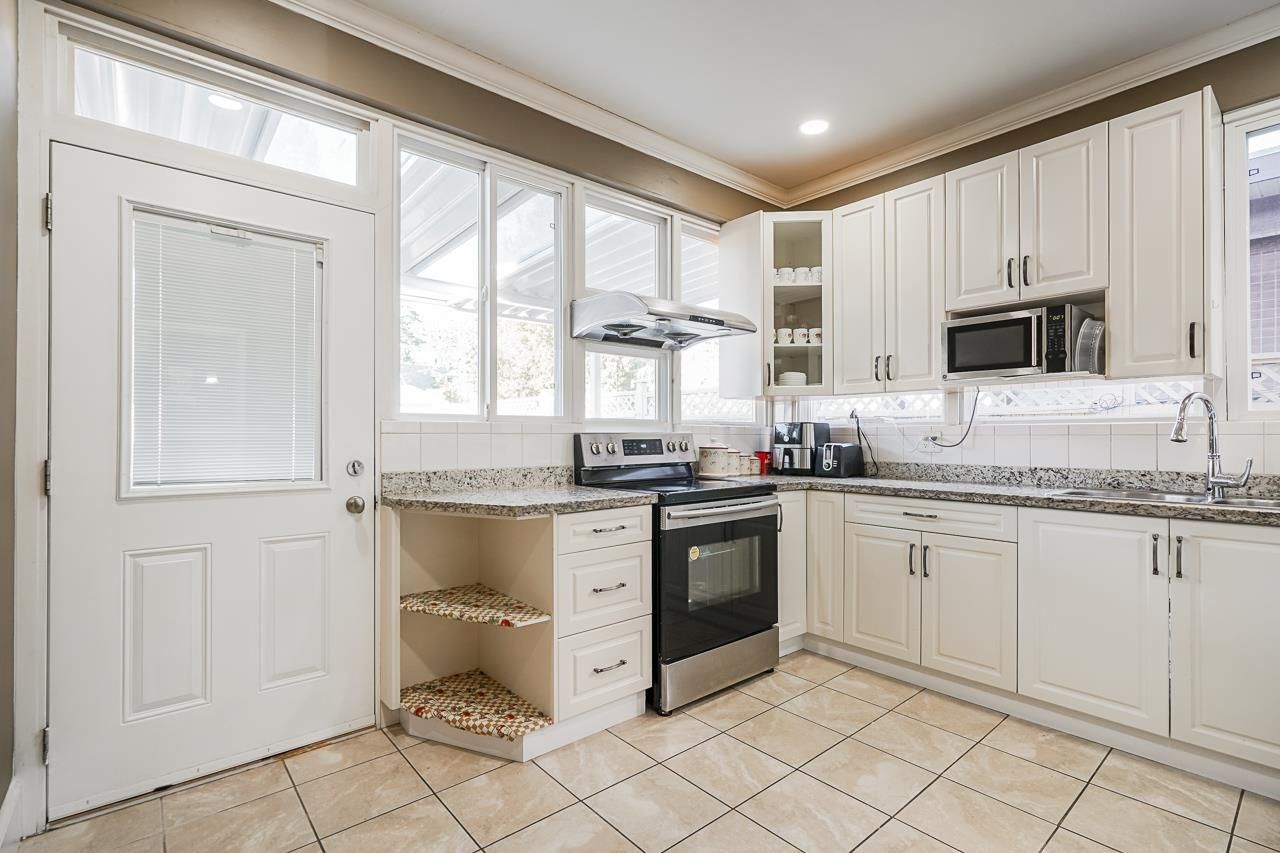 Listing Image 14