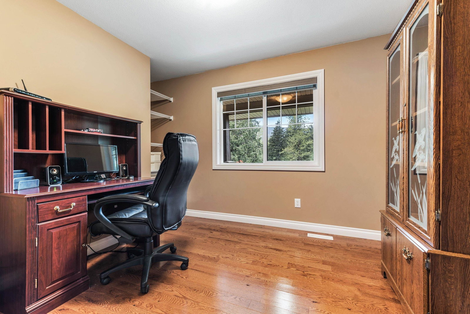 Listing Image 21