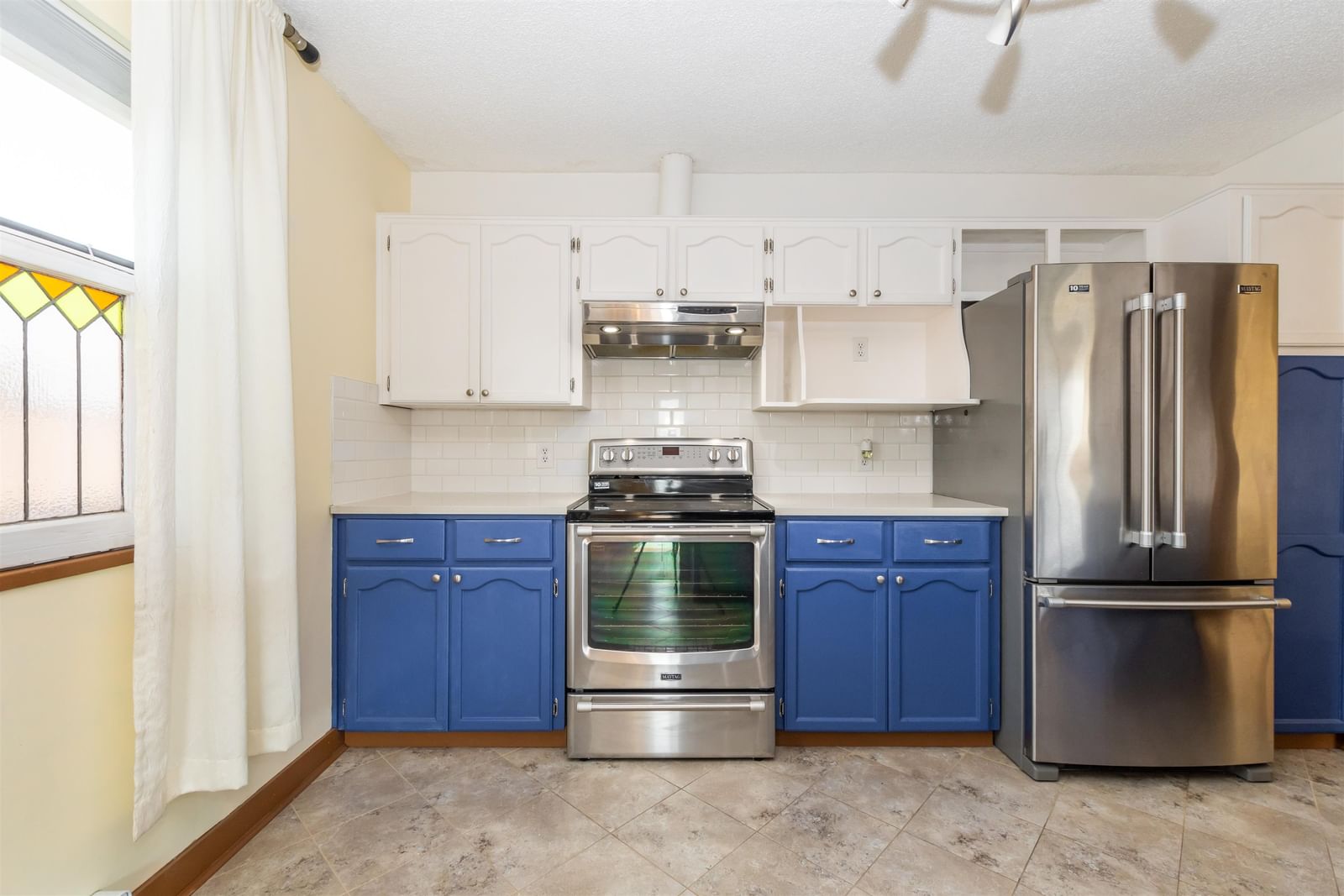 Listing Image 19