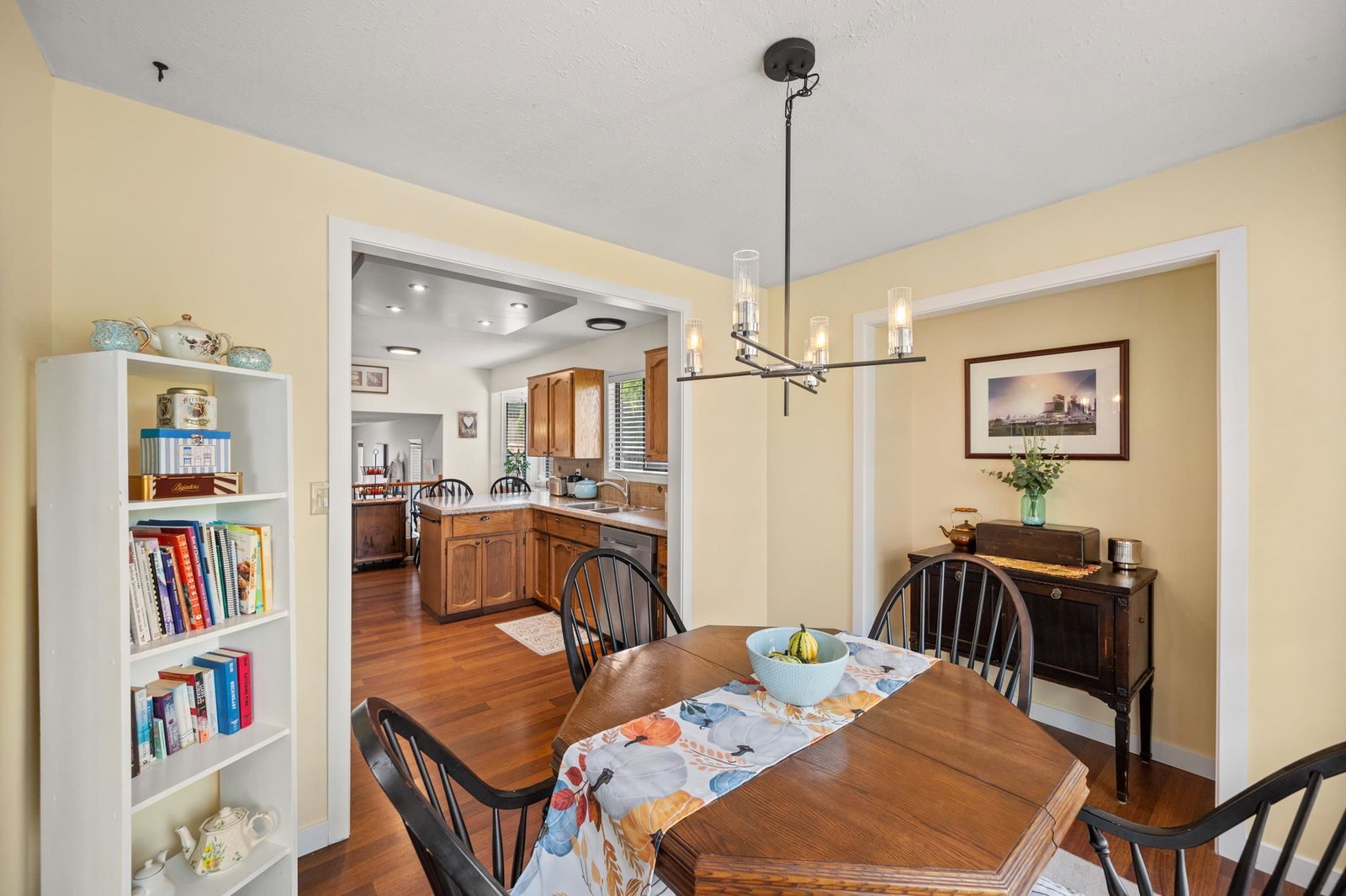 Listing Image 14