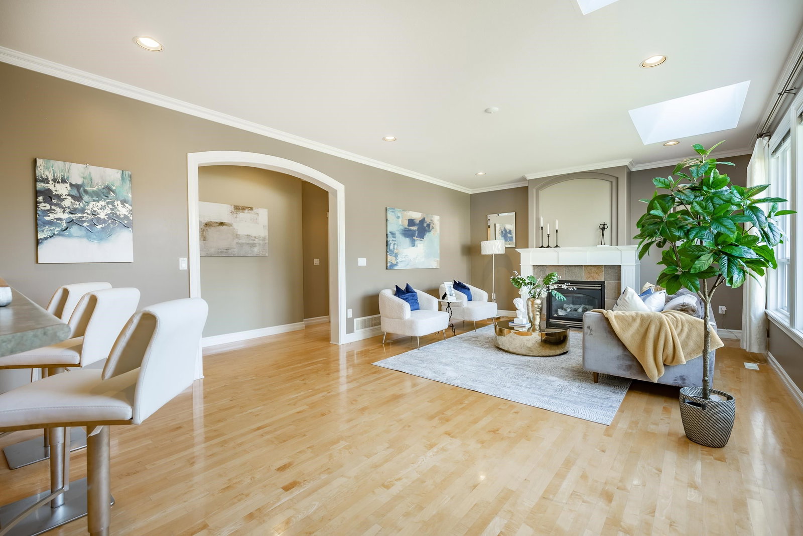 Listing Image 15