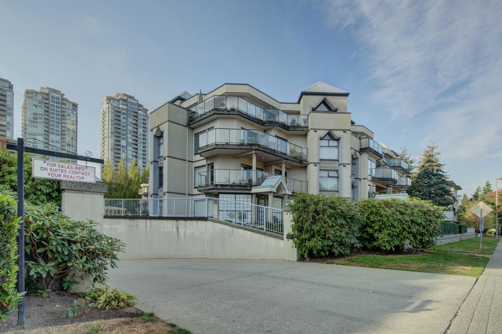 Listing Image 0