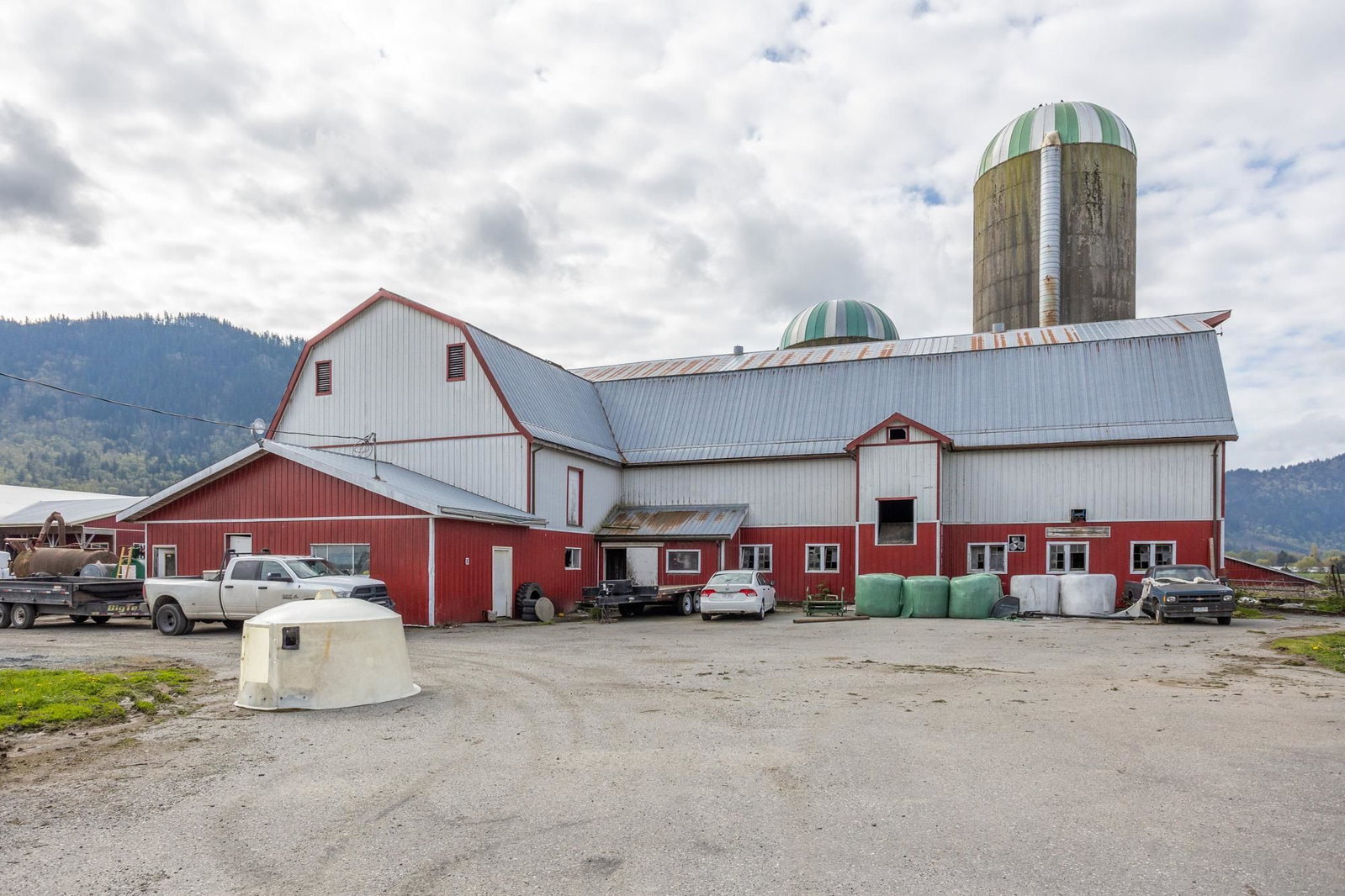 Listing Image 28