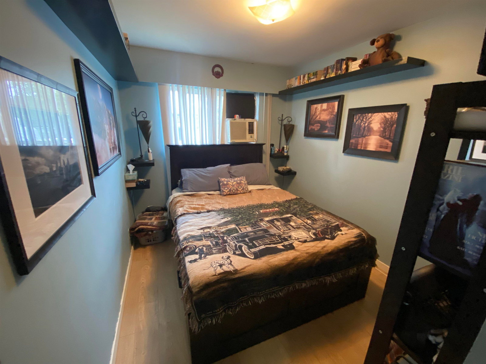 Listing Image 11