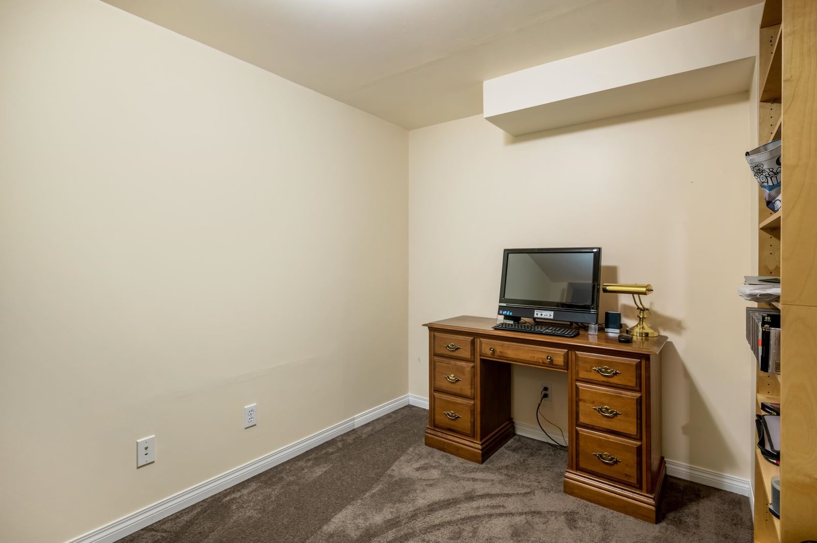 Listing Image 23