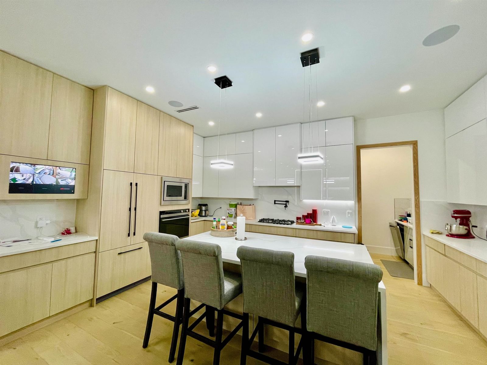 Listing Image 13
