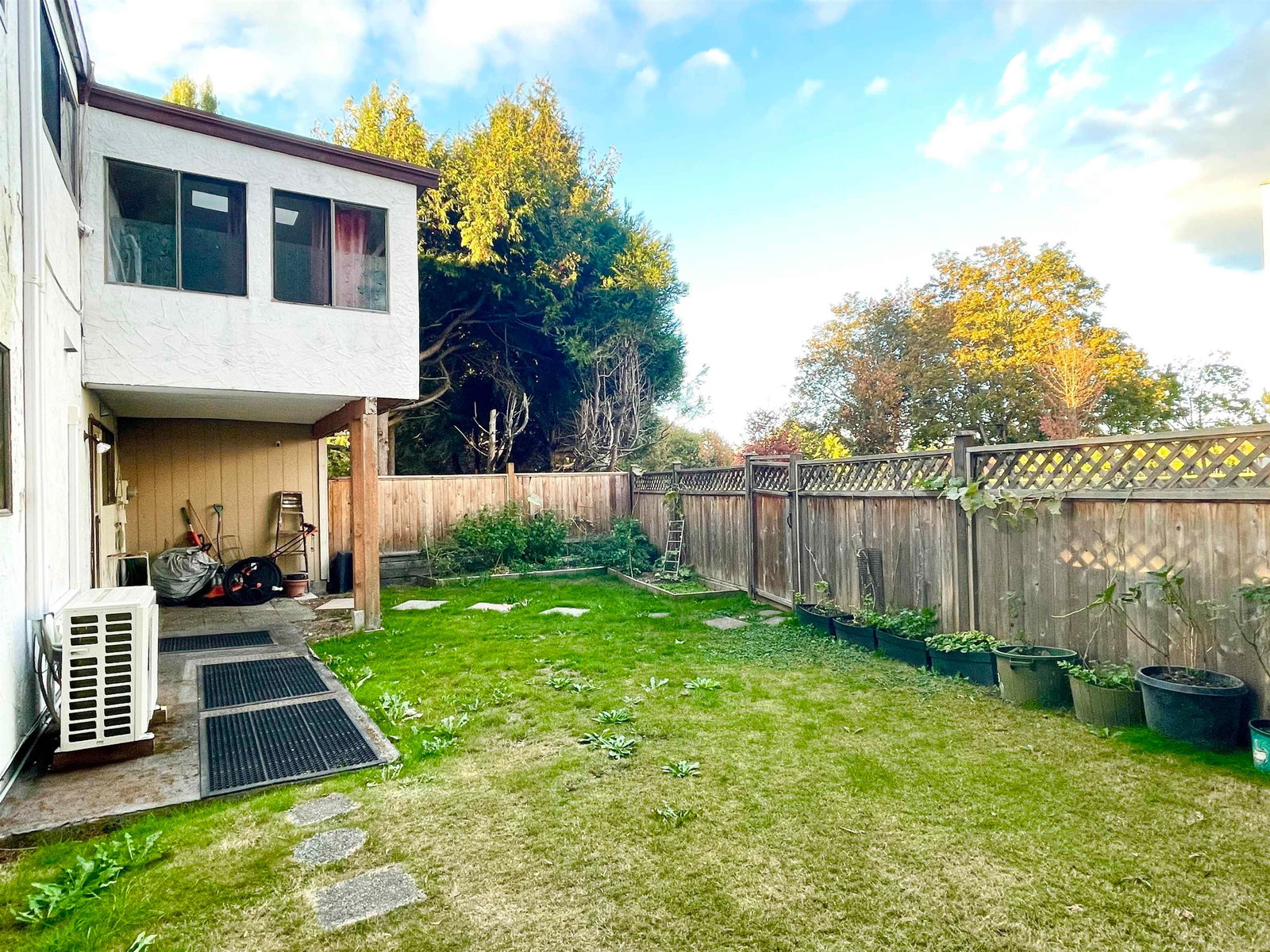 Listing Image 17