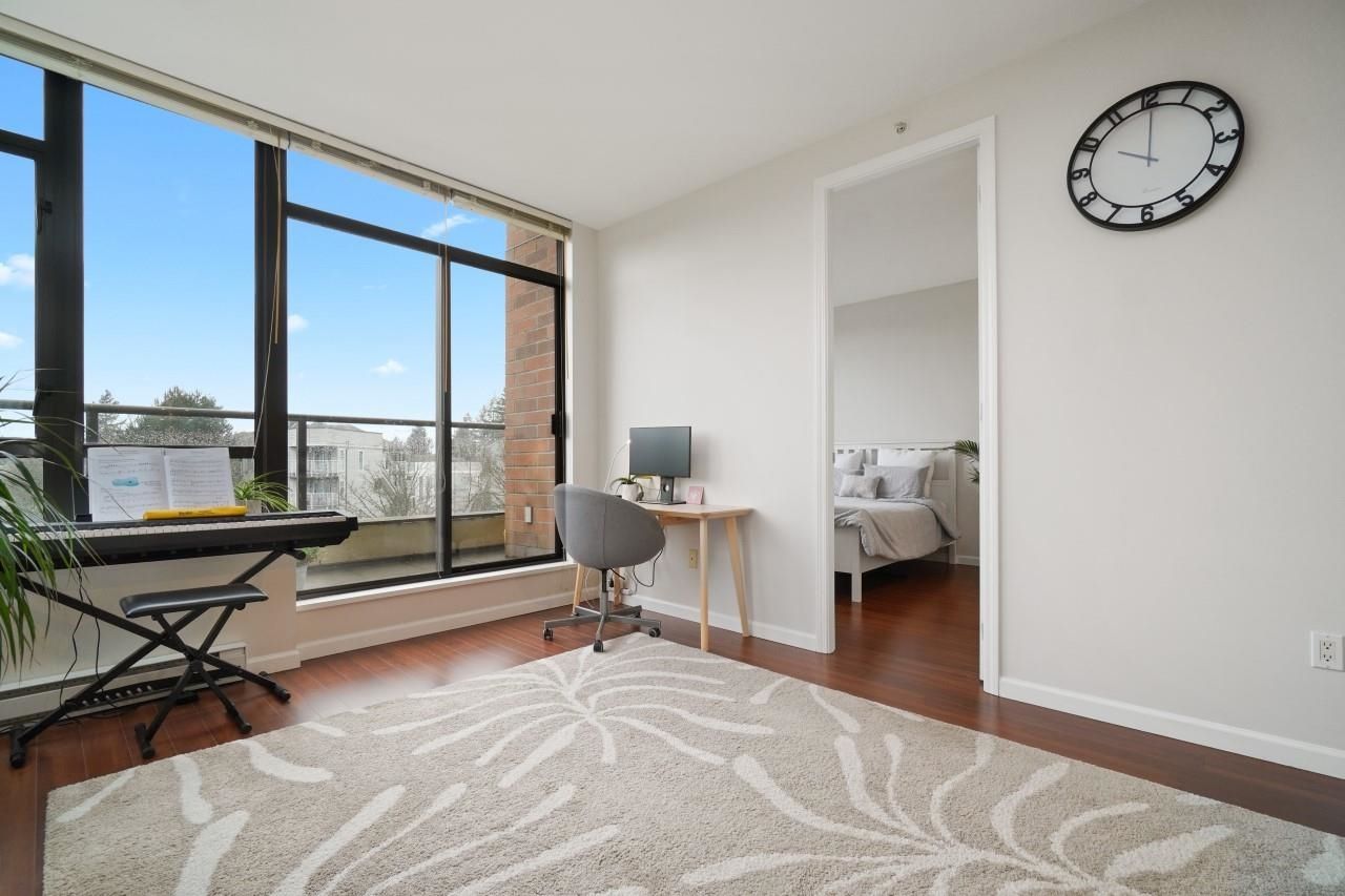 Listing Image 10