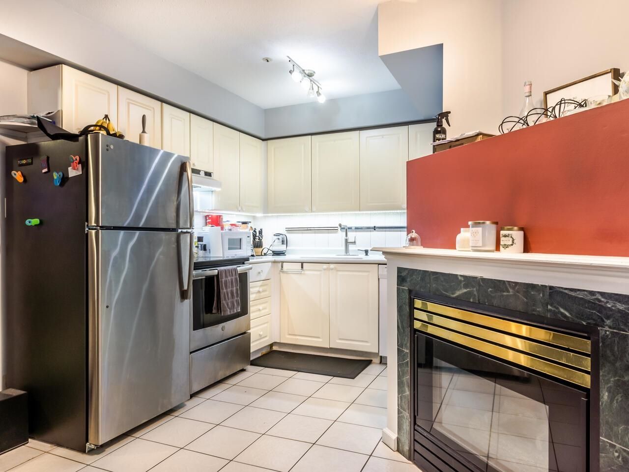Listing Image 9