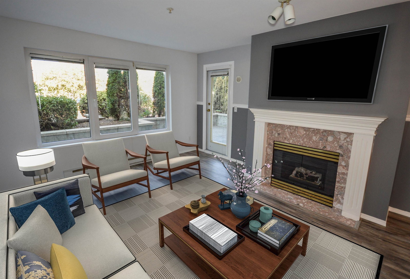 Listing Image 10
