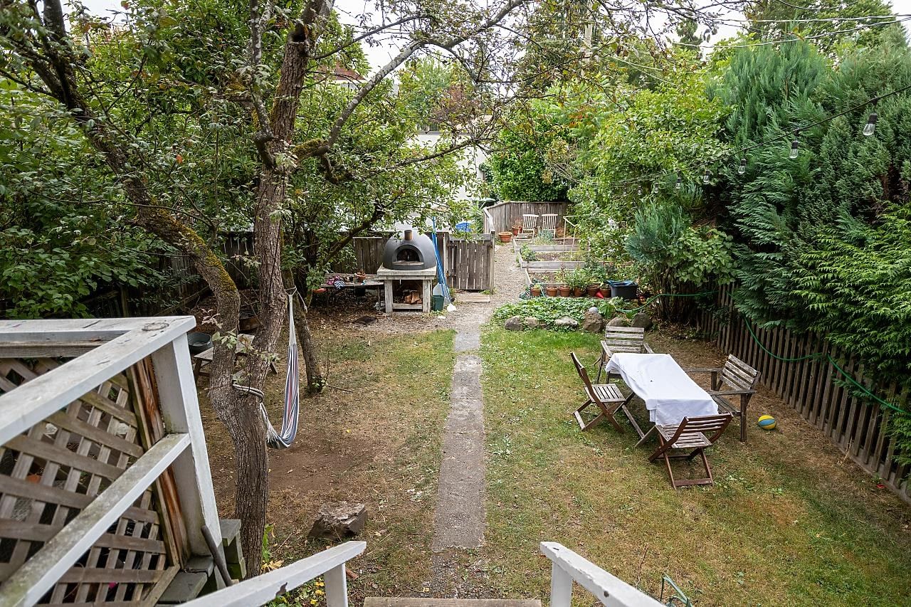 Listing Image 28